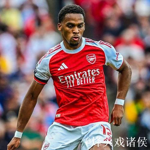 廷贝尔晒照庆祝主场胜利:球队展现强者风范 廷贝尔晒照庆祝主场胜利:球队展现强者风范